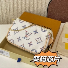 Louis Vuitton Clutch Bags